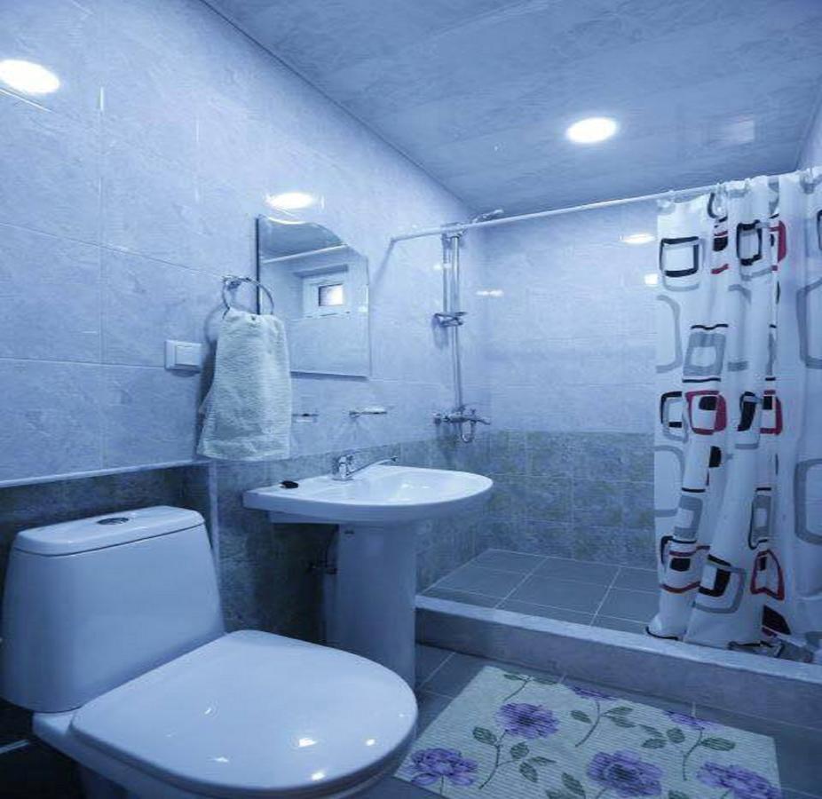 Your Hostel Yerevan Ngoại thất bức ảnh