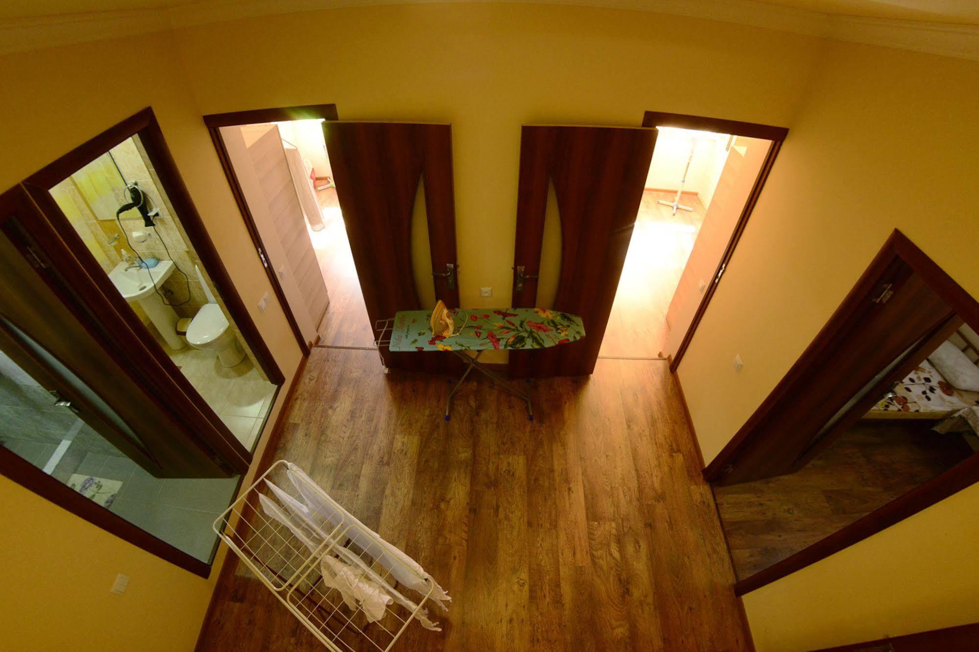 Your Hostel Yerevan Ngoại thất bức ảnh