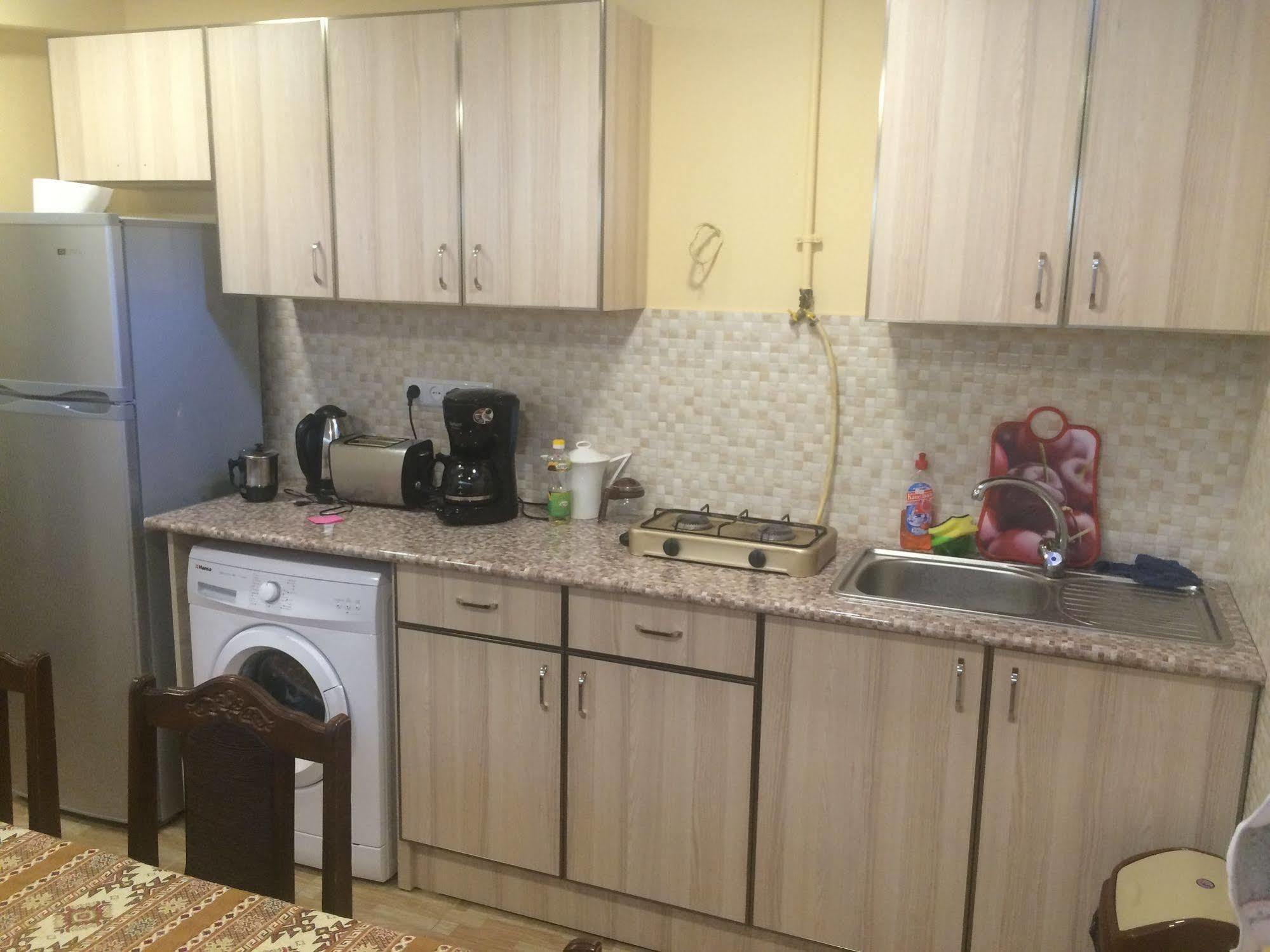 Your Hostel Yerevan Ngoại thất bức ảnh
