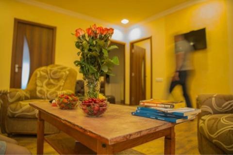 Your Hostel Yerevan Ngoại thất bức ảnh